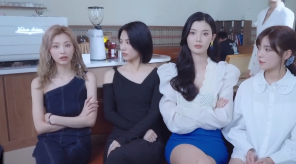 �군�ұ���Ů��Χ������ȫ��ִ�ɹ���